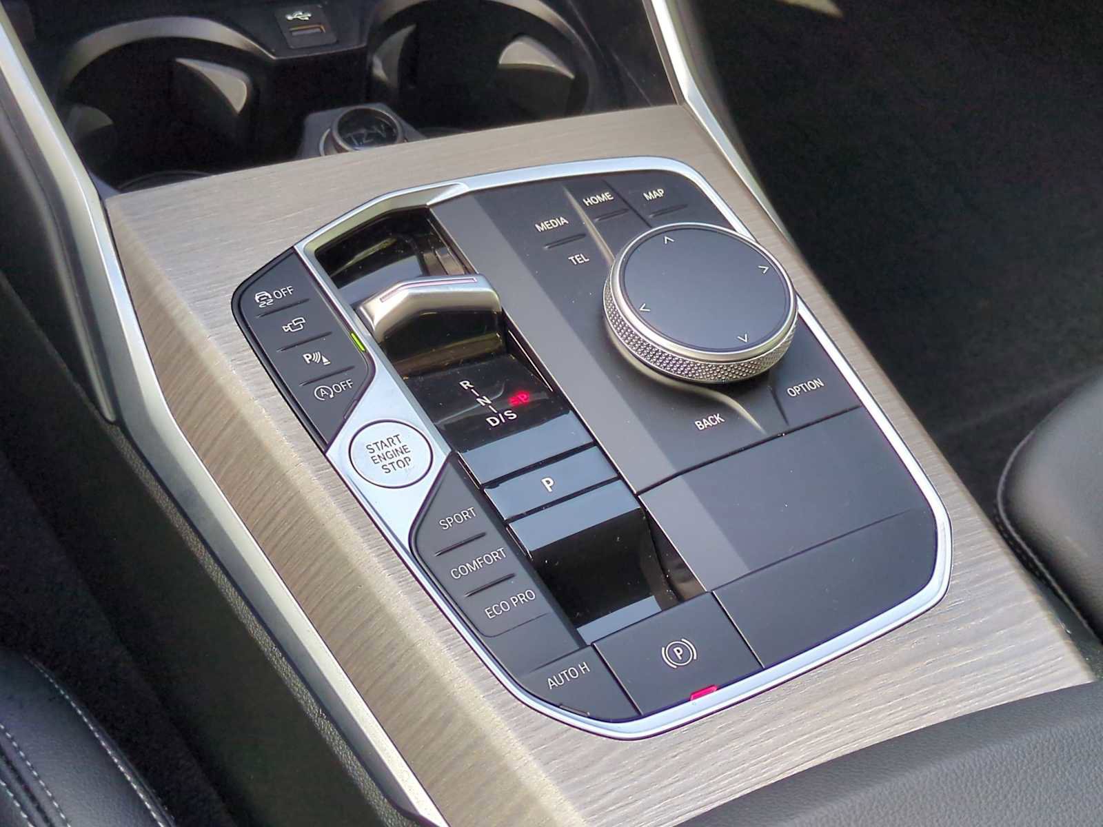 New 2025 BMW 330i xDrive Sedan w/ Premium Package image 34