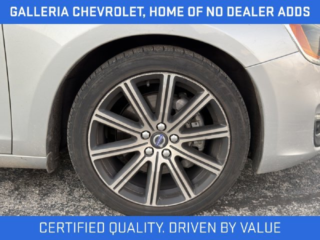 Used 2018 Volvo S60 T5 Inscription Platinum w/ Climate Package AWD/4WD image 4