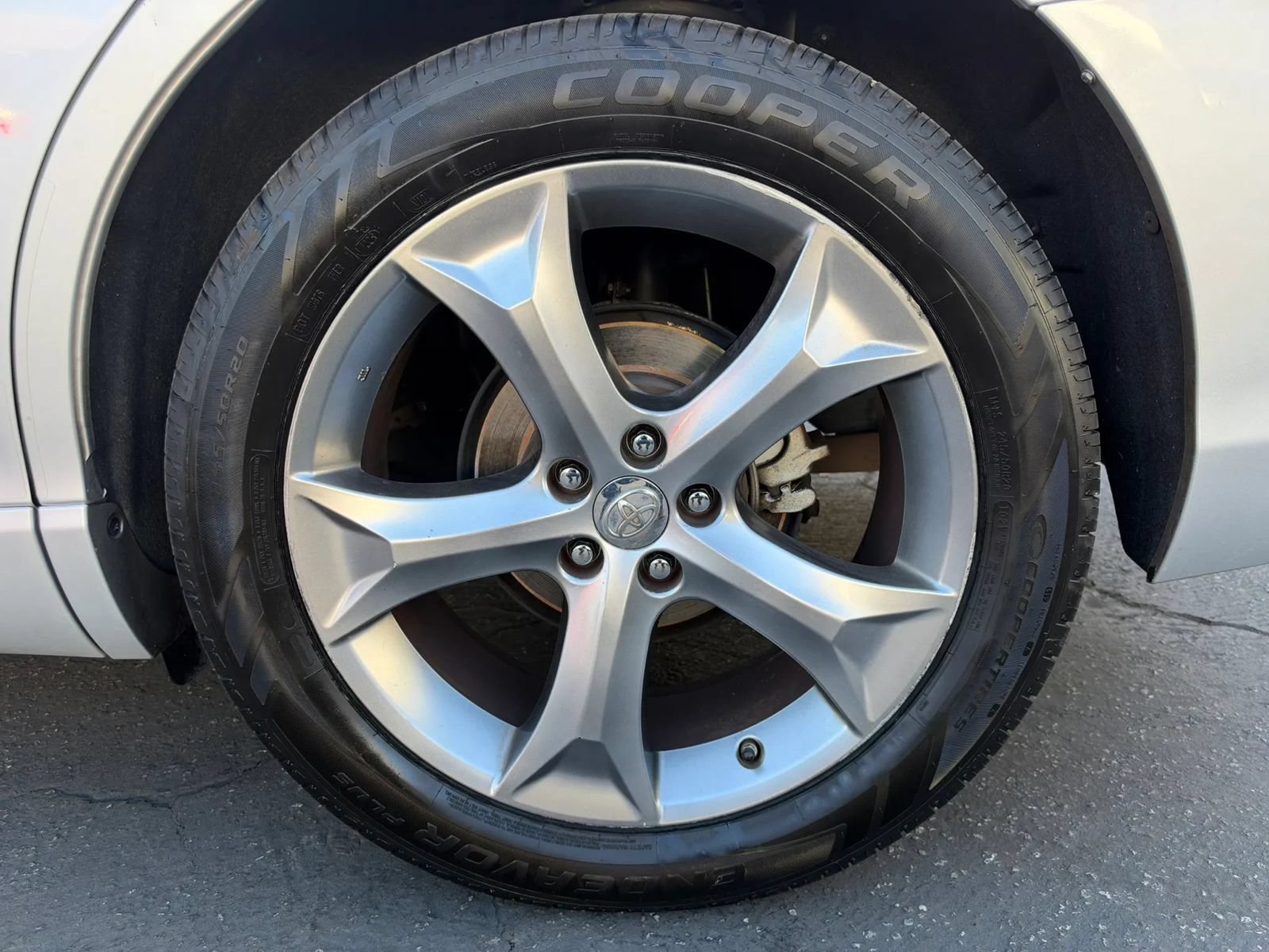 Used 2010 Toyota Venza w/ Leather Pkg FWD image 40