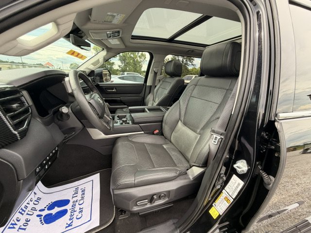 Used 2023 Toyota Tundra Limited AWD/4WD image 9