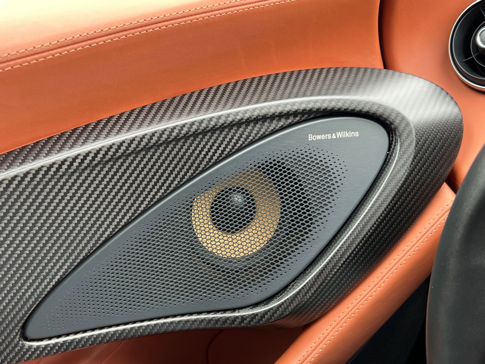 Used 2016 McLaren 570S Coupe image 22