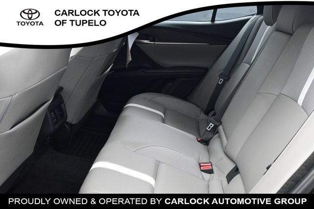 Used 2026 Toyota Camry SE w/ Multimedia Upgrade Package FWD image 17