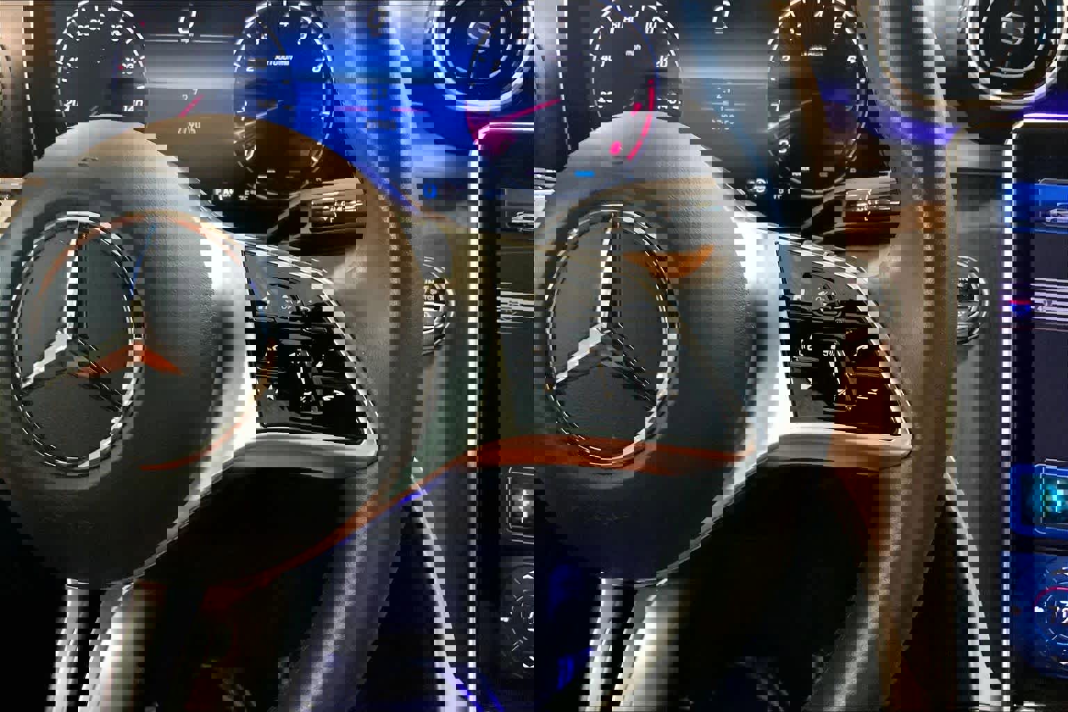 Used 2024 Mercedes-Benz C 300 Sedan w/ Exclusive Trim Package image 22