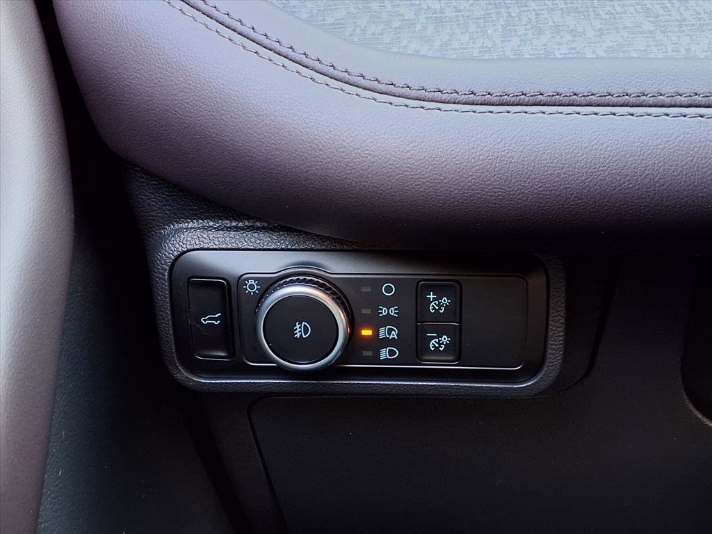 New 2026 Ford Explorer Platinum image 24