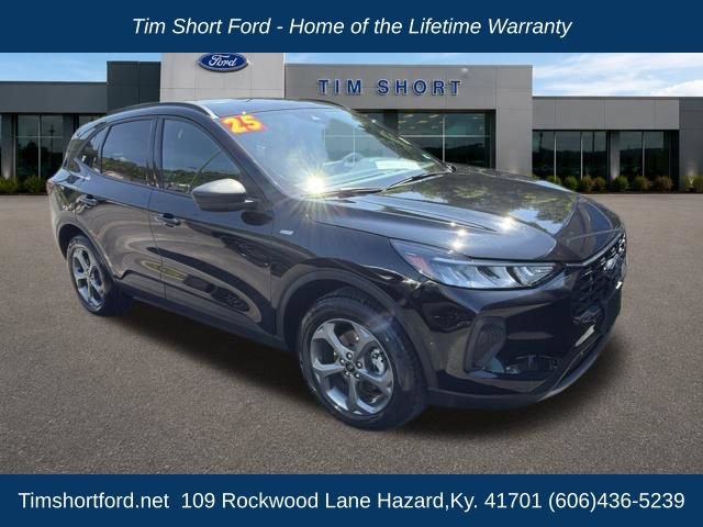Used 2025 Ford Escape ST-Line AWD/4WD image 3