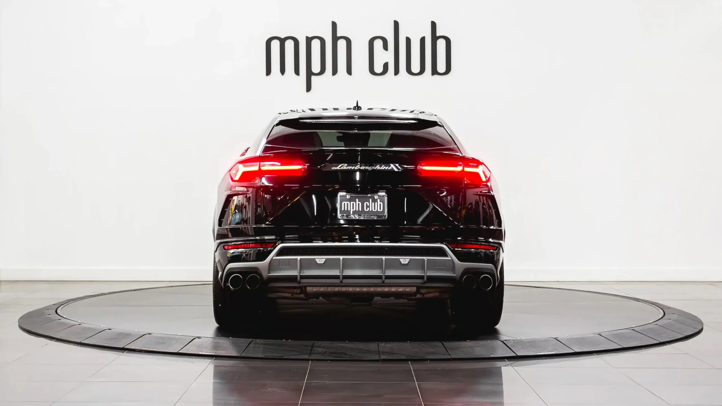 Used 2021 Lamborghini Urus image 5