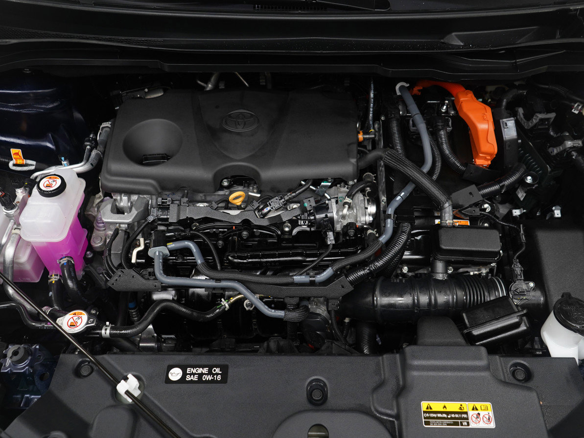 Used 2025 Toyota Sienna XLE image 32