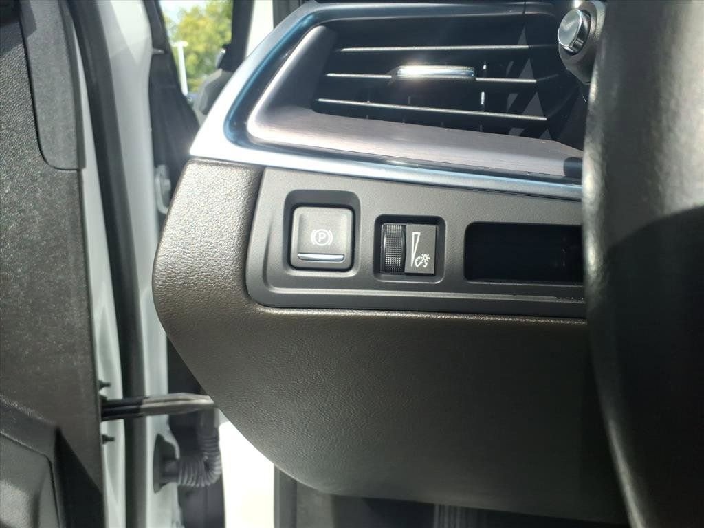 Certified 2022 Cadillac XT5 Luxury image 9