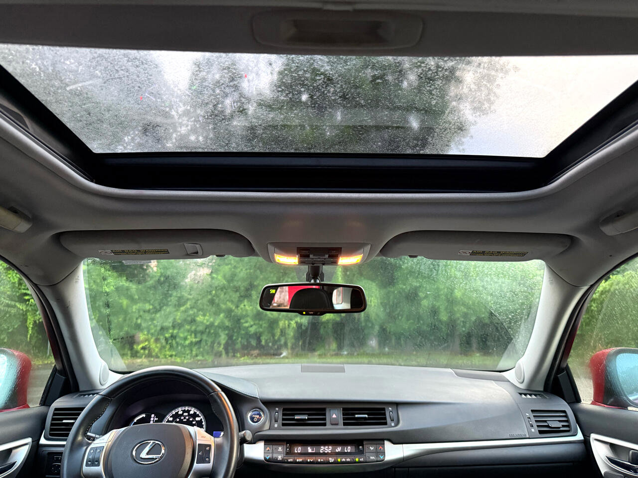 Used 2011 Lexus CT 200h image 24