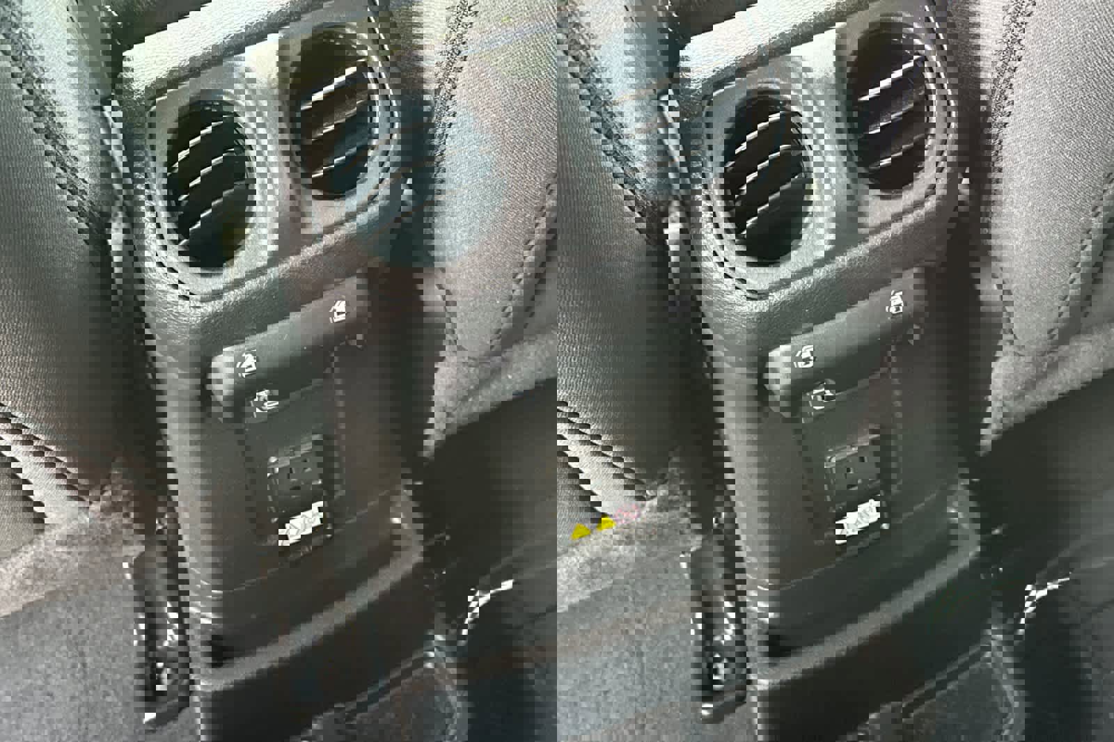 Used 2023 Jeep Wrangler Unlimited Rubicon 4xe w/ Steel Bumper Group image 14