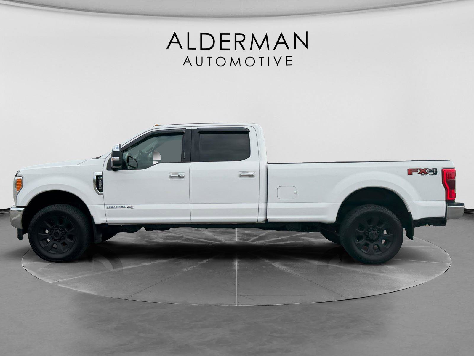 Used 2019 Ford F250 Lariat w/ Lariat Ultimate Package image 2