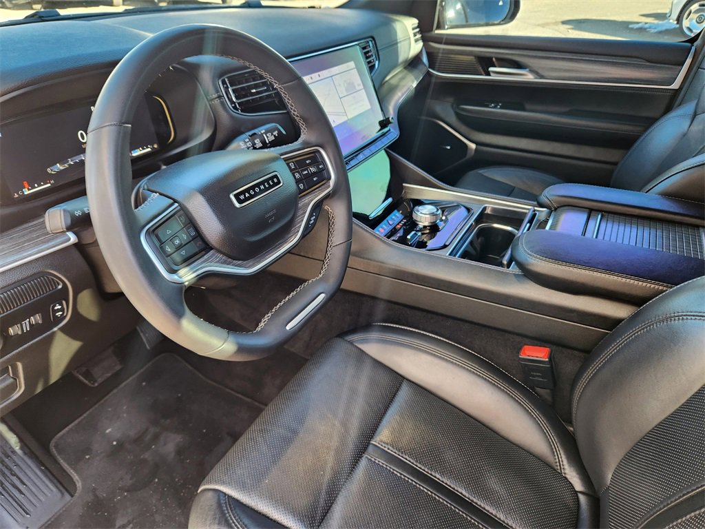 Used 2023 Jeep Wagoneer Series II image 7