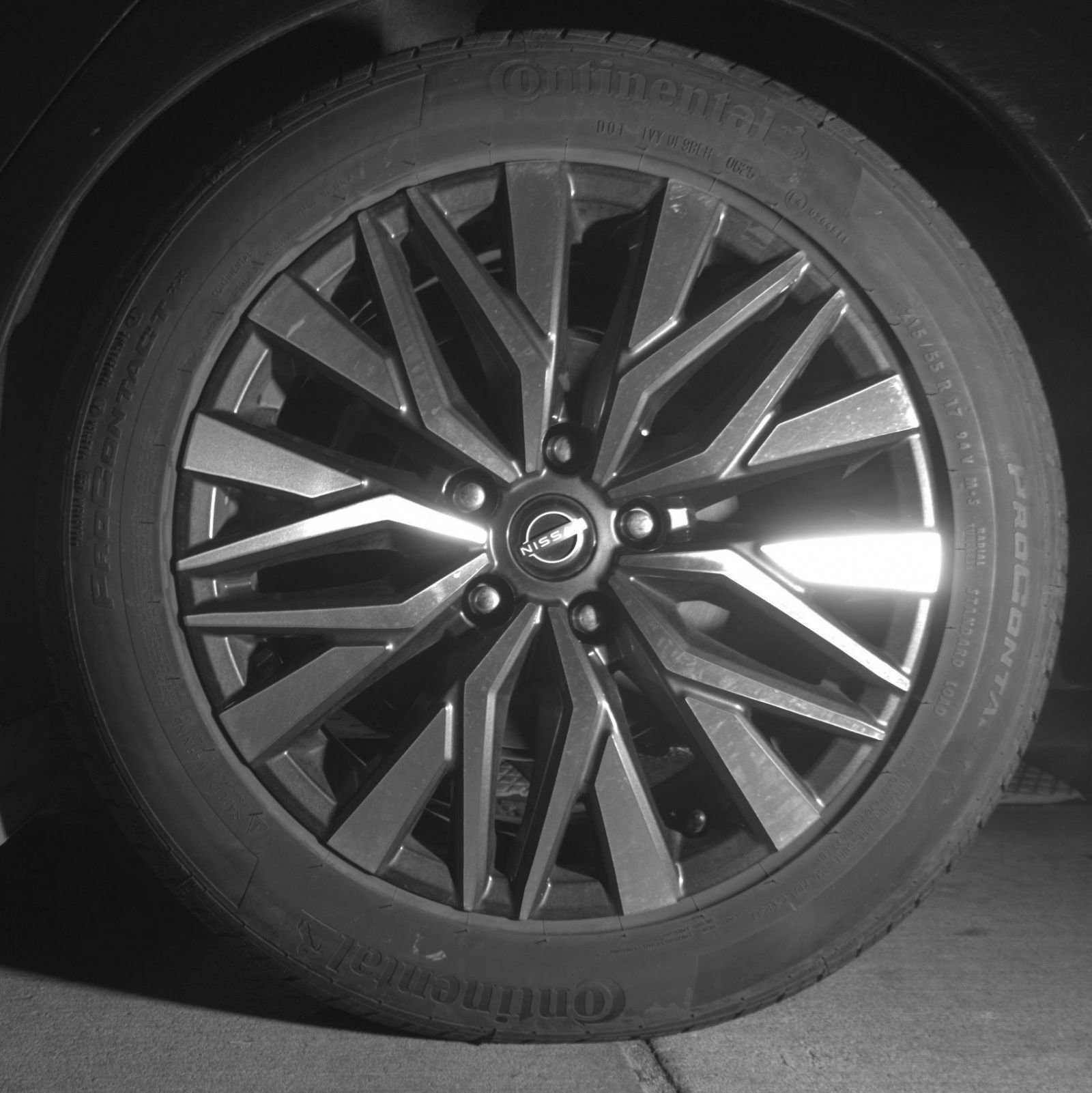 Used 2025 Nissan Altima 2.5 SV FWD image 16