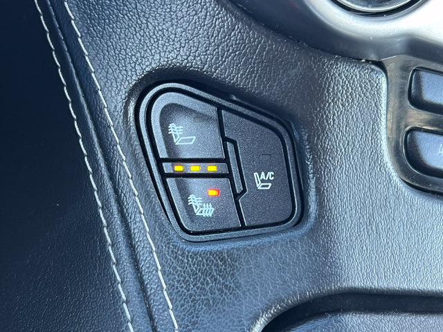 Used 2016 Chevrolet Suburban LTZ AWD/4WD image 30