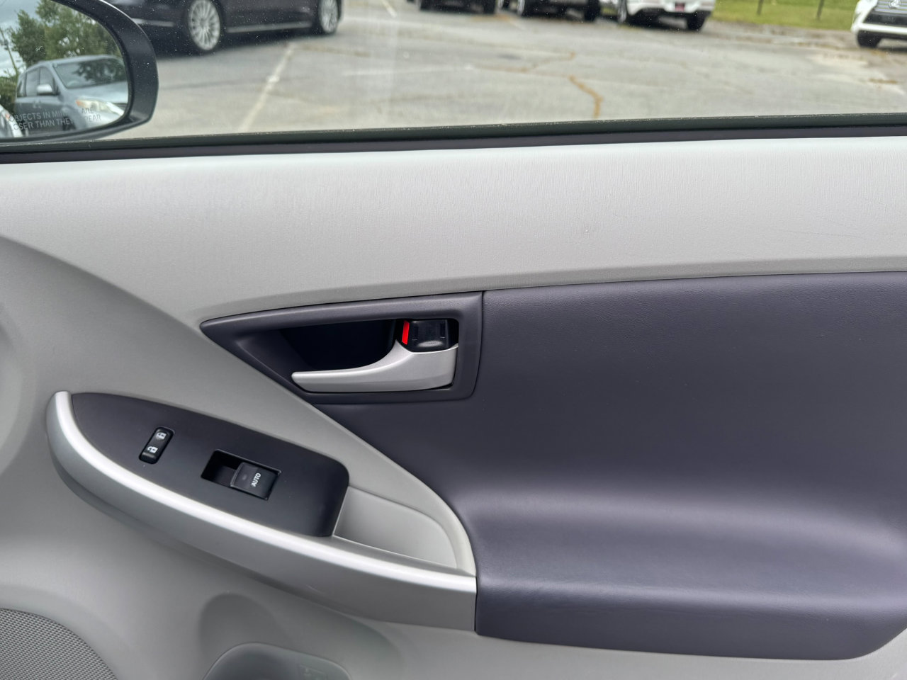 Used 2010 Toyota Prius Three image 26