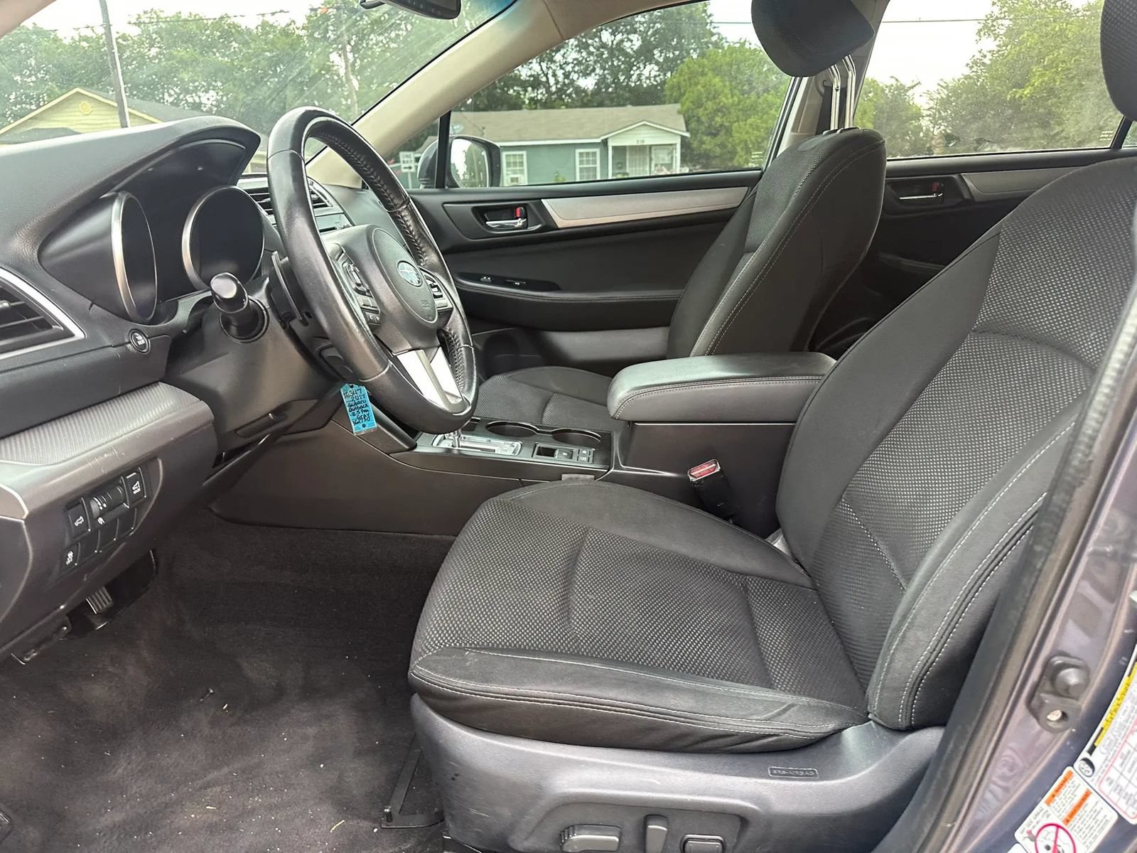 Used 2017 Subaru Outback 2.5i Premium AWD/4WD image 10