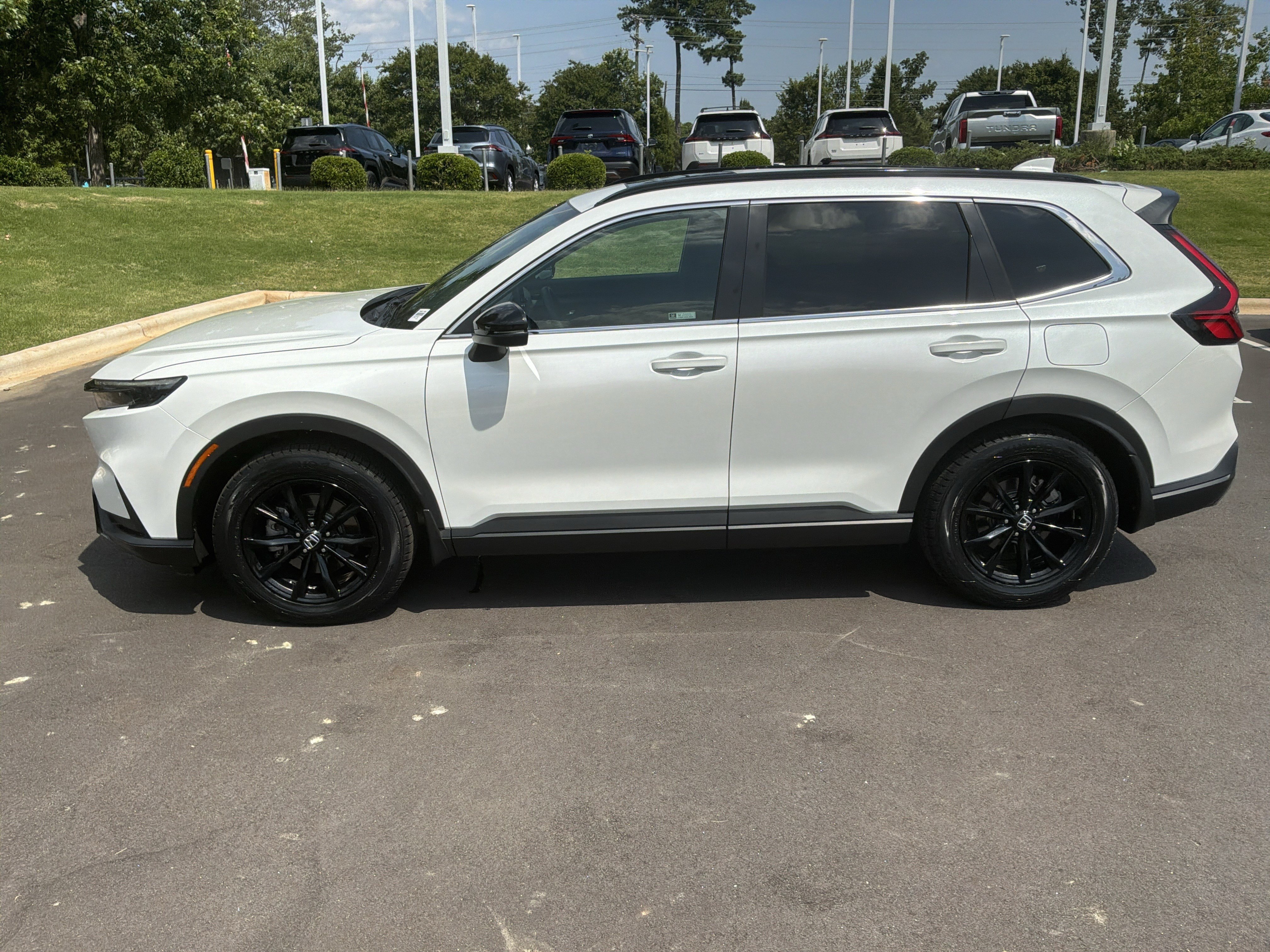 Used 2024 Honda CR-V Sport image 7