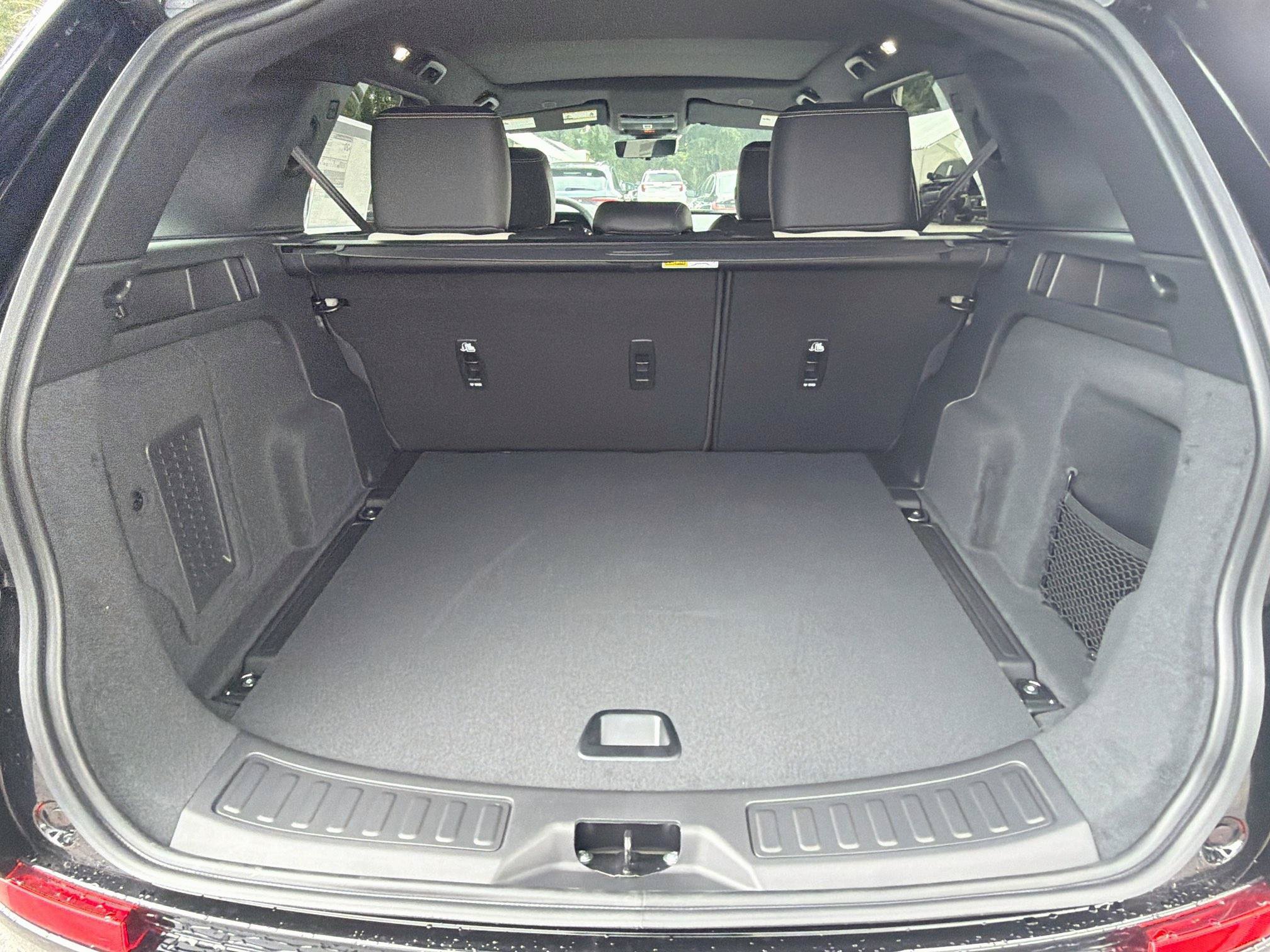 New 2026 Land Rover Discovery Sport Landmark AWD/4WD image 12
