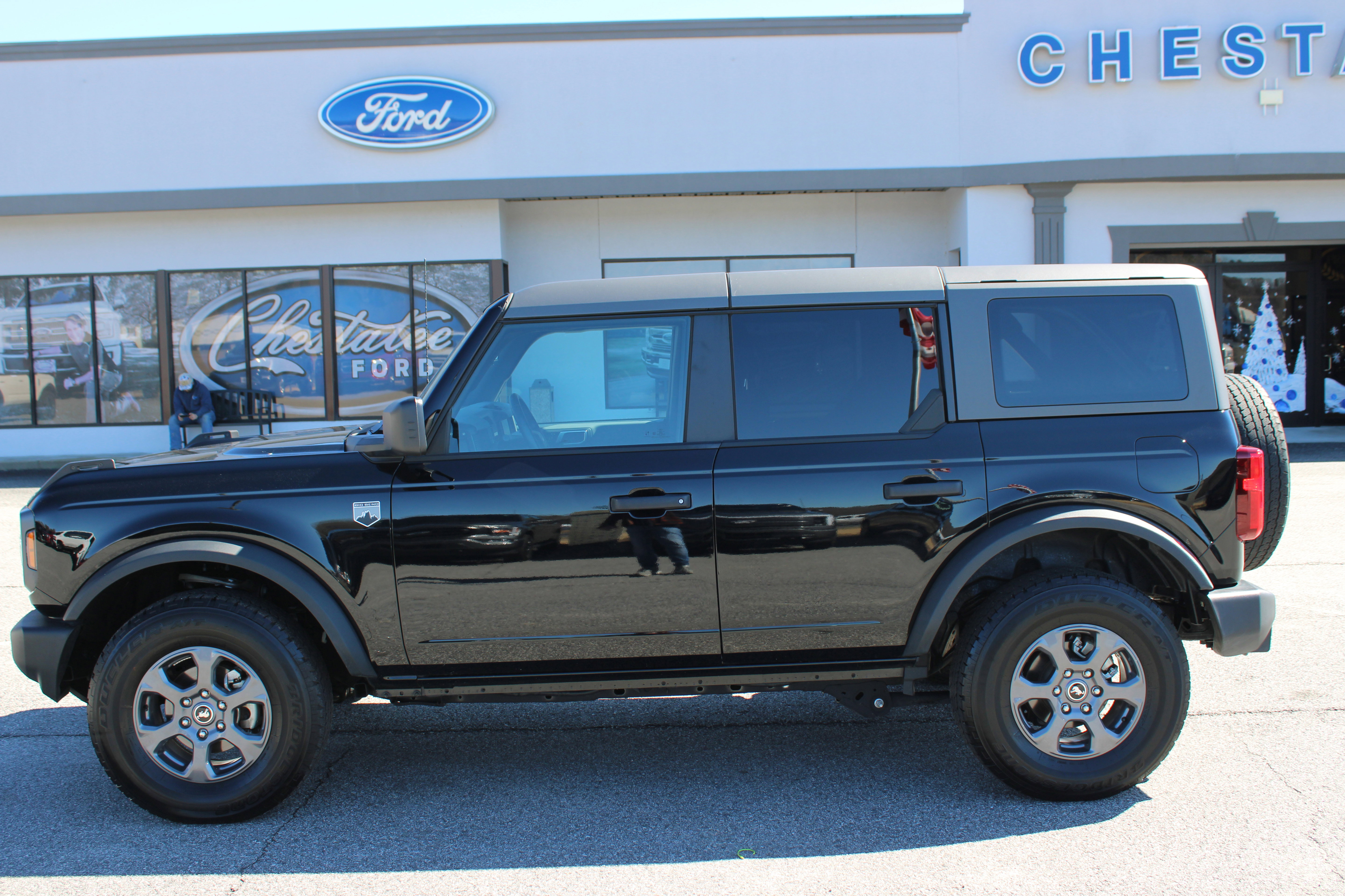 Used 2024 Ford Bronco Big Bend image 1