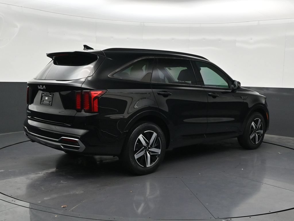 Used 2023 Kia Sorento S w/ Panoramic Sunroof Package FWD image 5