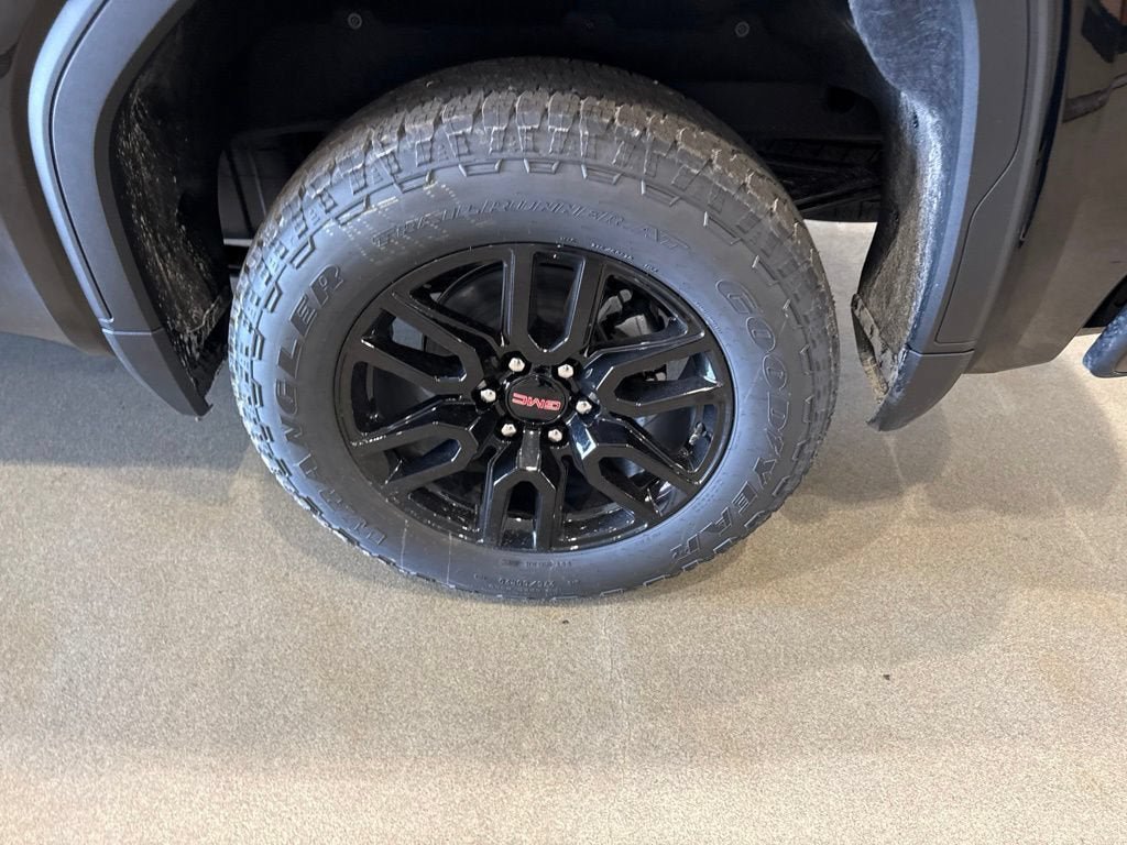 New 2026 GMC Sierra 1500 Pro w/ Graphite Edition AWD/4WD image 10