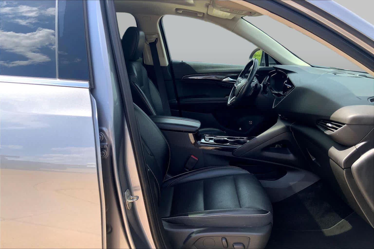 Certified 2022 Buick Envision Essence w/ Safety Package FWD image 8