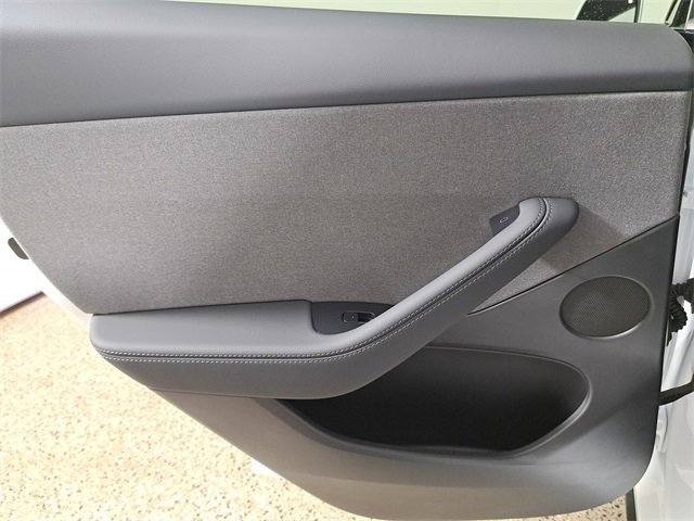 Used 2026 Tesla Model Y 2WD image 13