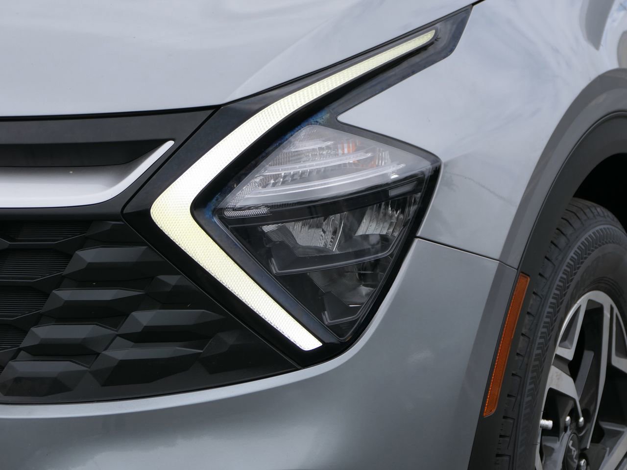 Certified 2023 Kia Sportage LX image 10