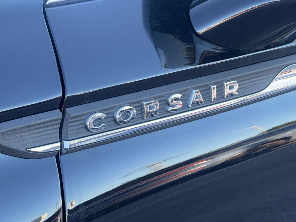 Certified 2023 Lincoln Corsair AWD w/ Equipment Group 101A image 10