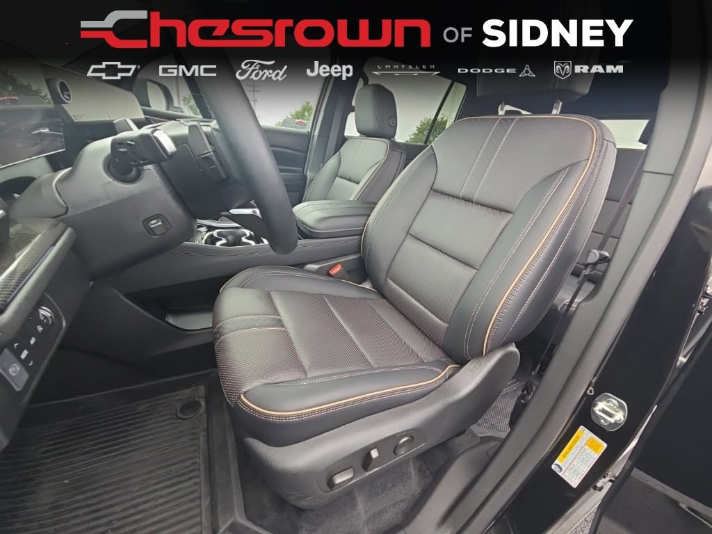 Used 2026 Chevrolet Traverse High Country w/ LPO, Floor Liner Package AWD/4WD image 28