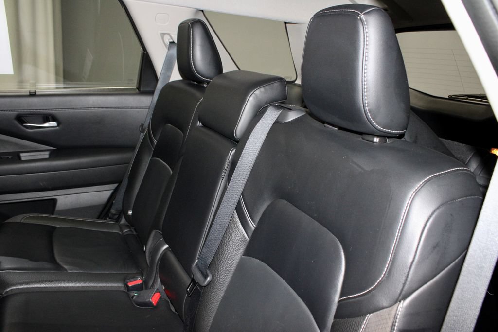 Certified 2024 Nissan Pathfinder SL AWD/4WD image 23
