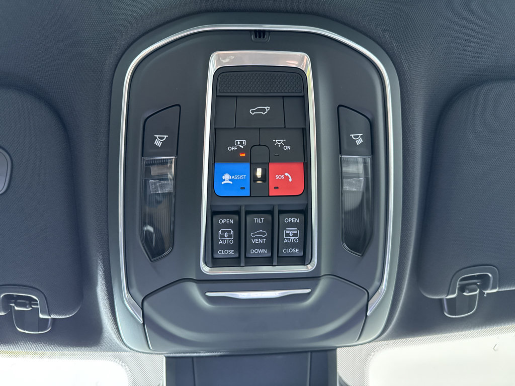 New 2026 Jeep Cherokee Overland w/ Advanced Pro Tech Group AWD/4WD image 34
