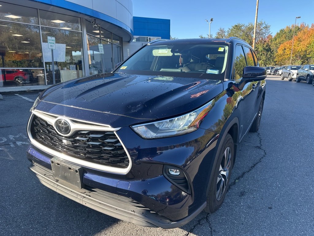 Used 2020 Toyota Highlander XLE