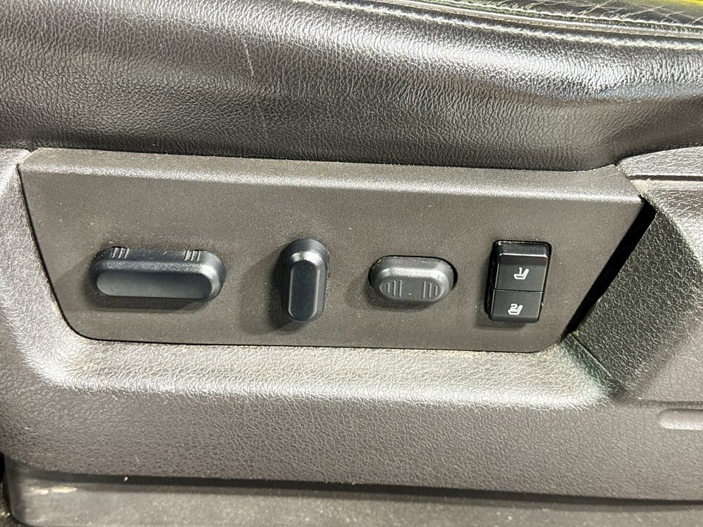 Used 2012 Ford F150 Lariat w/ Lariat Chrome Pkg image 22