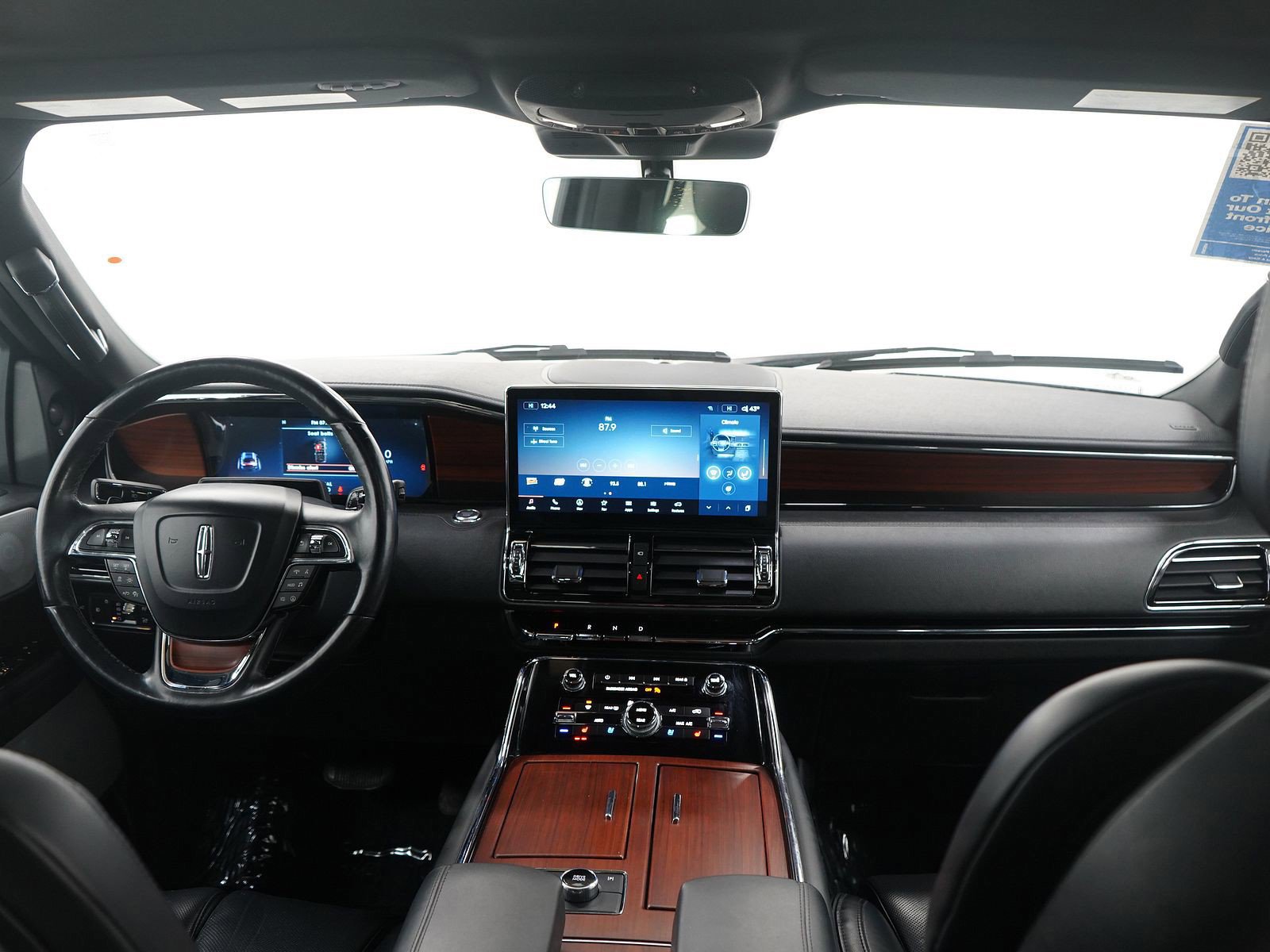 Used 2022 Lincoln Navigator L Reserve w/ Equipment Group 201A image 15