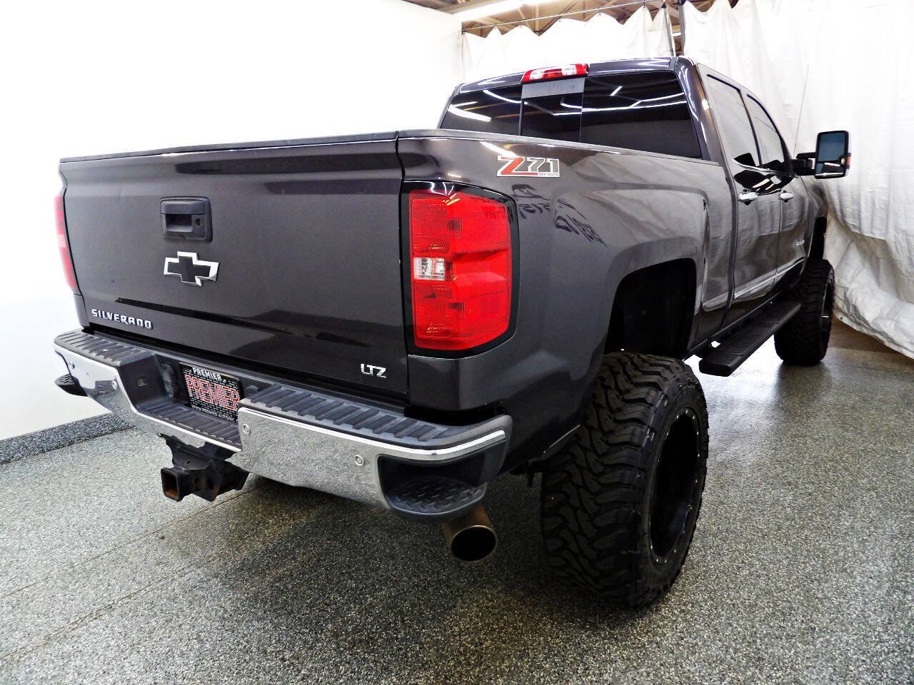 Used 2015 Chevrolet Silverado 2500 LTZ w/ Duramax Plus Package AWD/4WD image 6