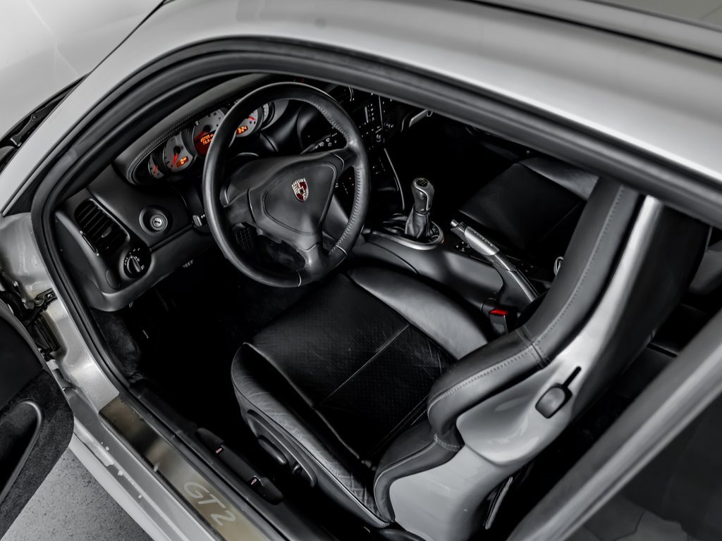 Used 2003 Porsche 911 GT2 image 4