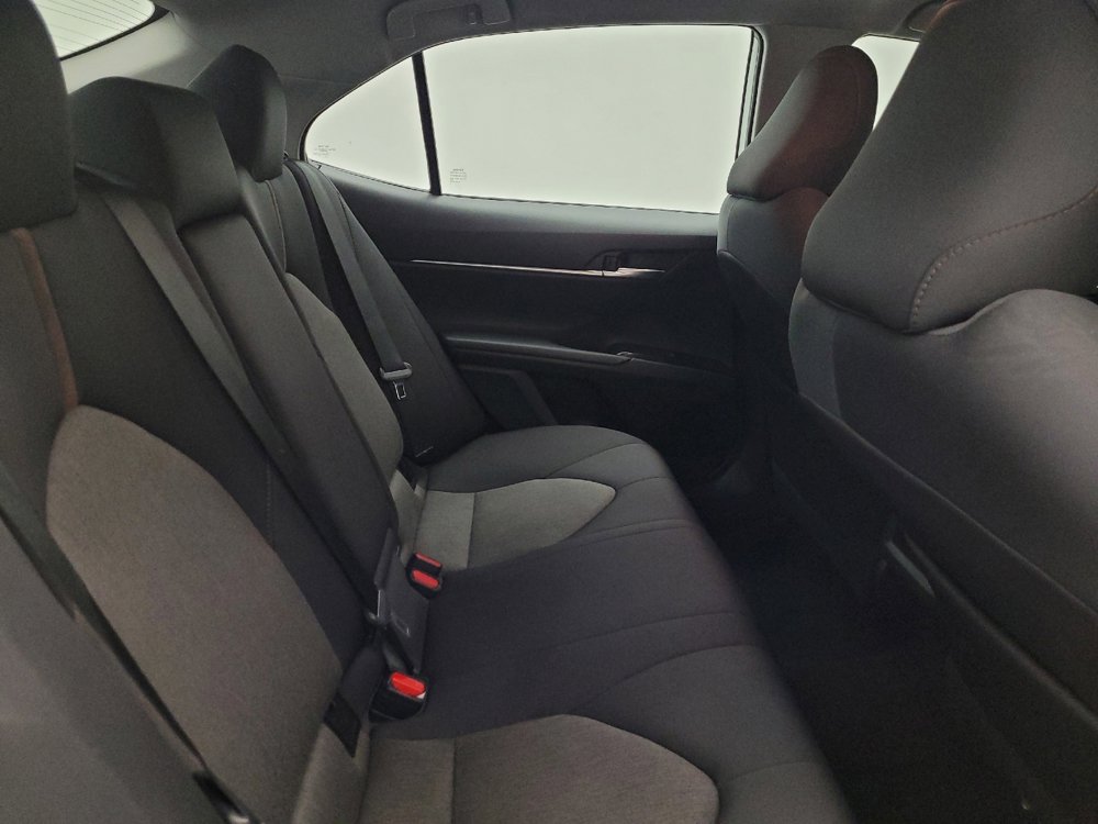 Used 2019 Toyota Camry LE image 19