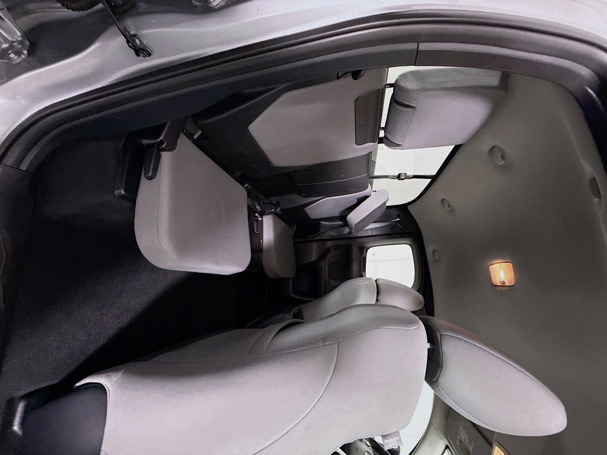 Used 2018 Toyota Tacoma SR5 w/ SR5 Appearance Package (SM) image 26