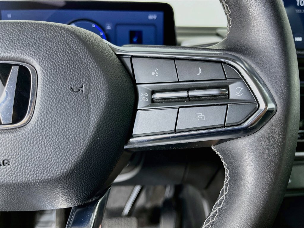 Used 2025 Honda Prologue Touring image 15