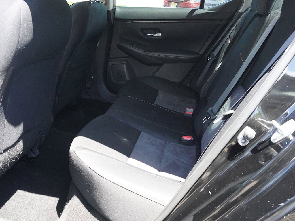 Used 2021 Nissan Sentra SR FWD image 28