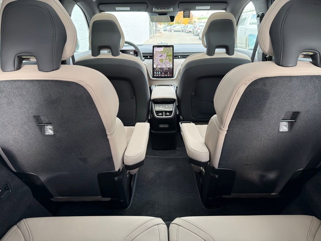New 2025 Volvo EX90 Ultra image 28