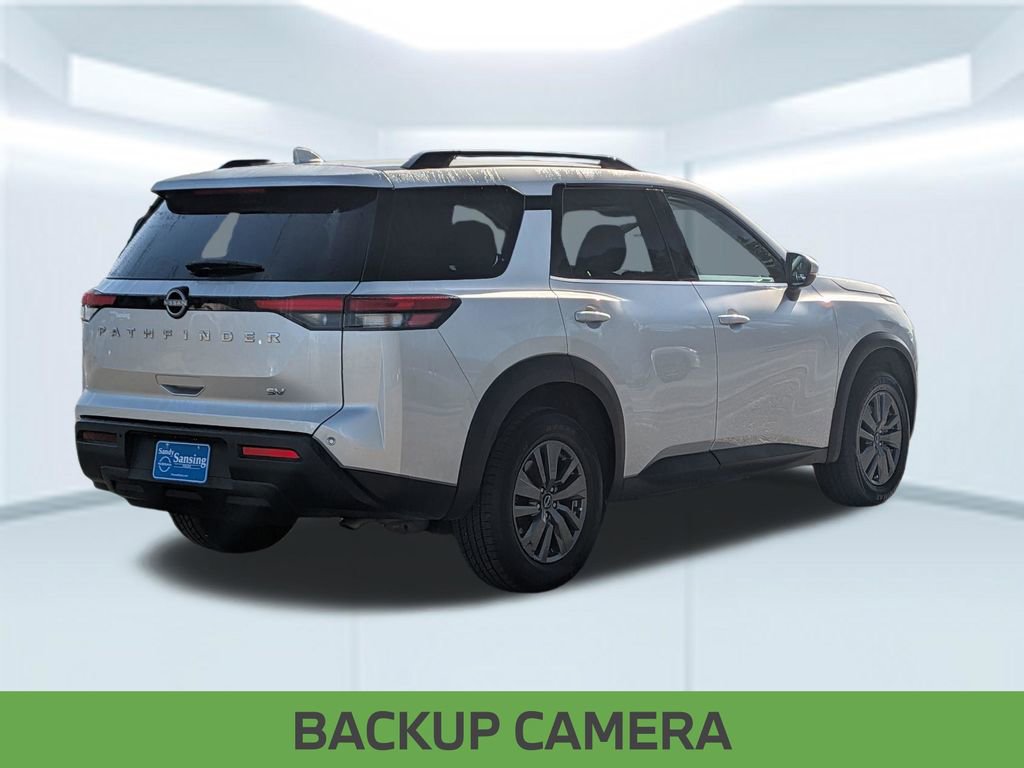Used 2024 Nissan Pathfinder SV image 7