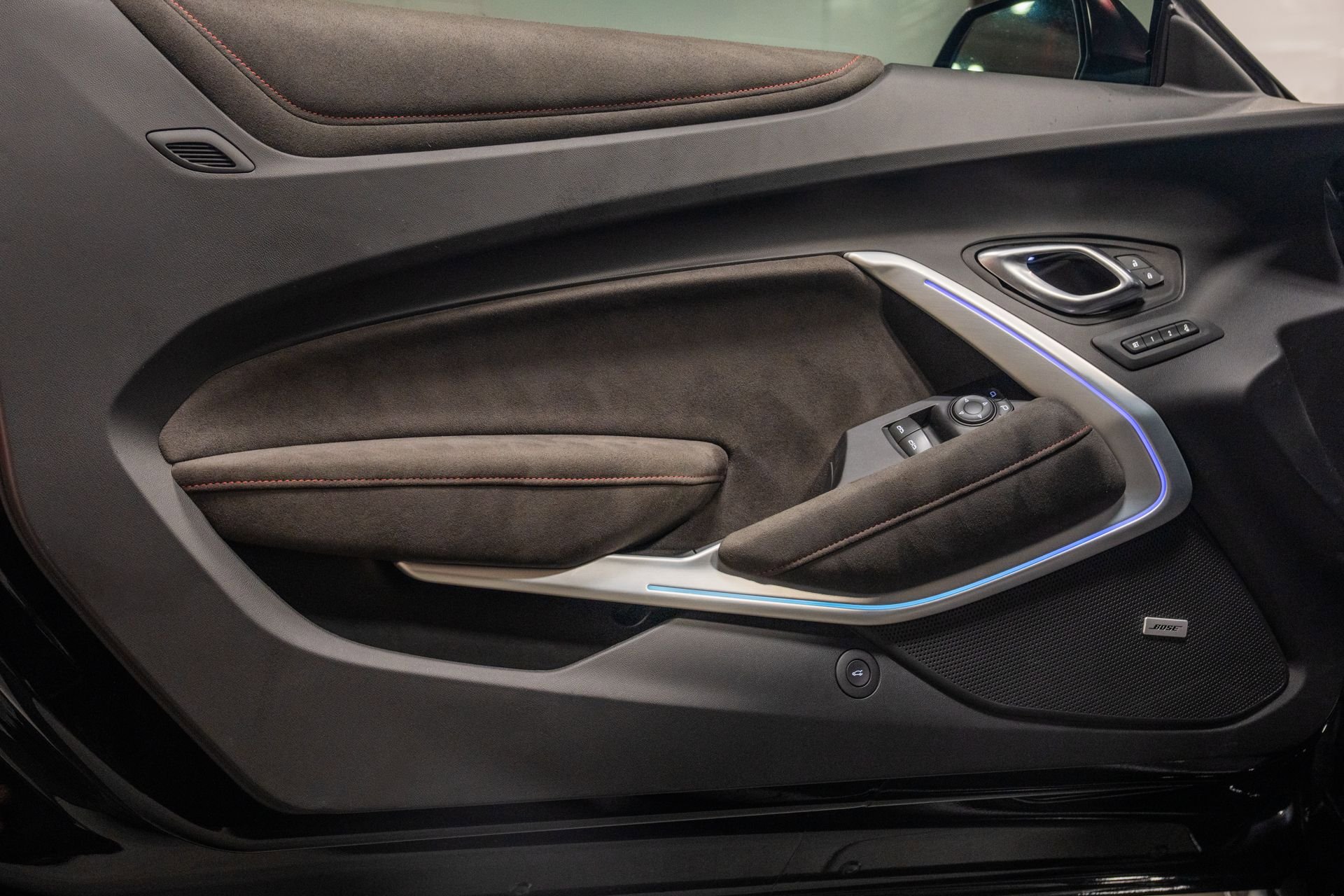 Used 2022 Chevrolet Camaro ZL1 RWD image 14