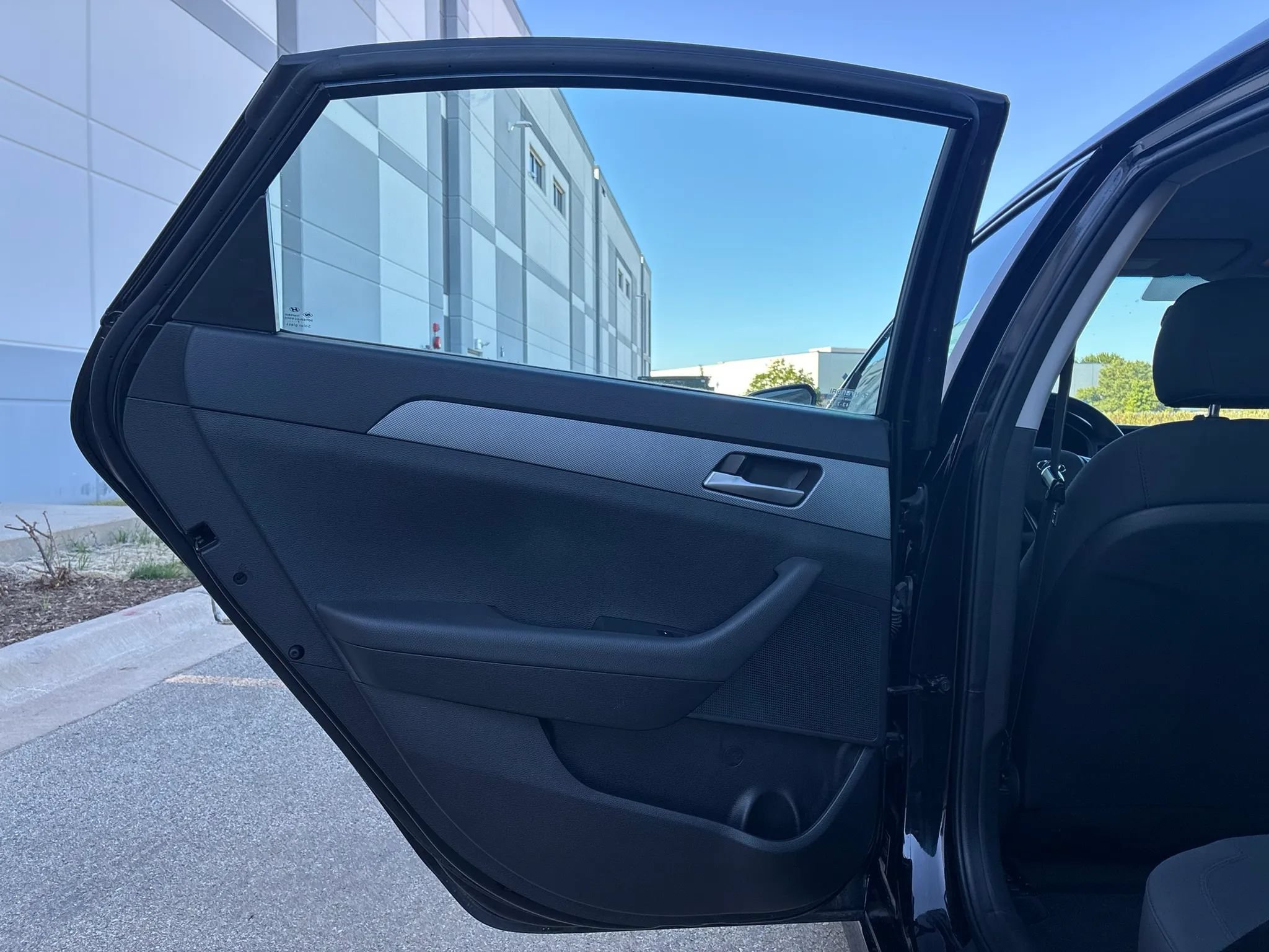Used 2018 Hyundai Sonata SE FWD image 14
