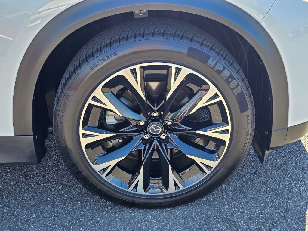 Certified 2024 MAZDA CX-90 Plug-In Hybrid w/ Premium Plus AWD/4WD image 34