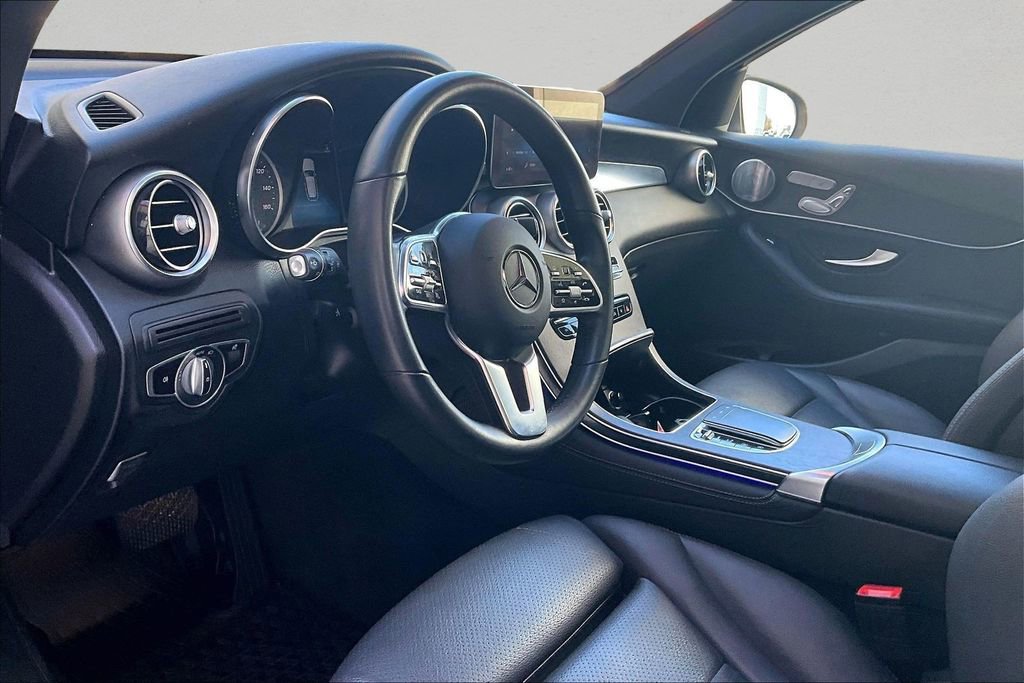 Used 2020 Mercedes-Benz GLC 300 4MATIC image 16