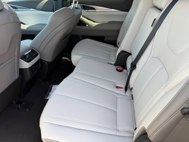 New 2027 INFINITI QX60 Luxe w/ Cargo Package FWD image 11
