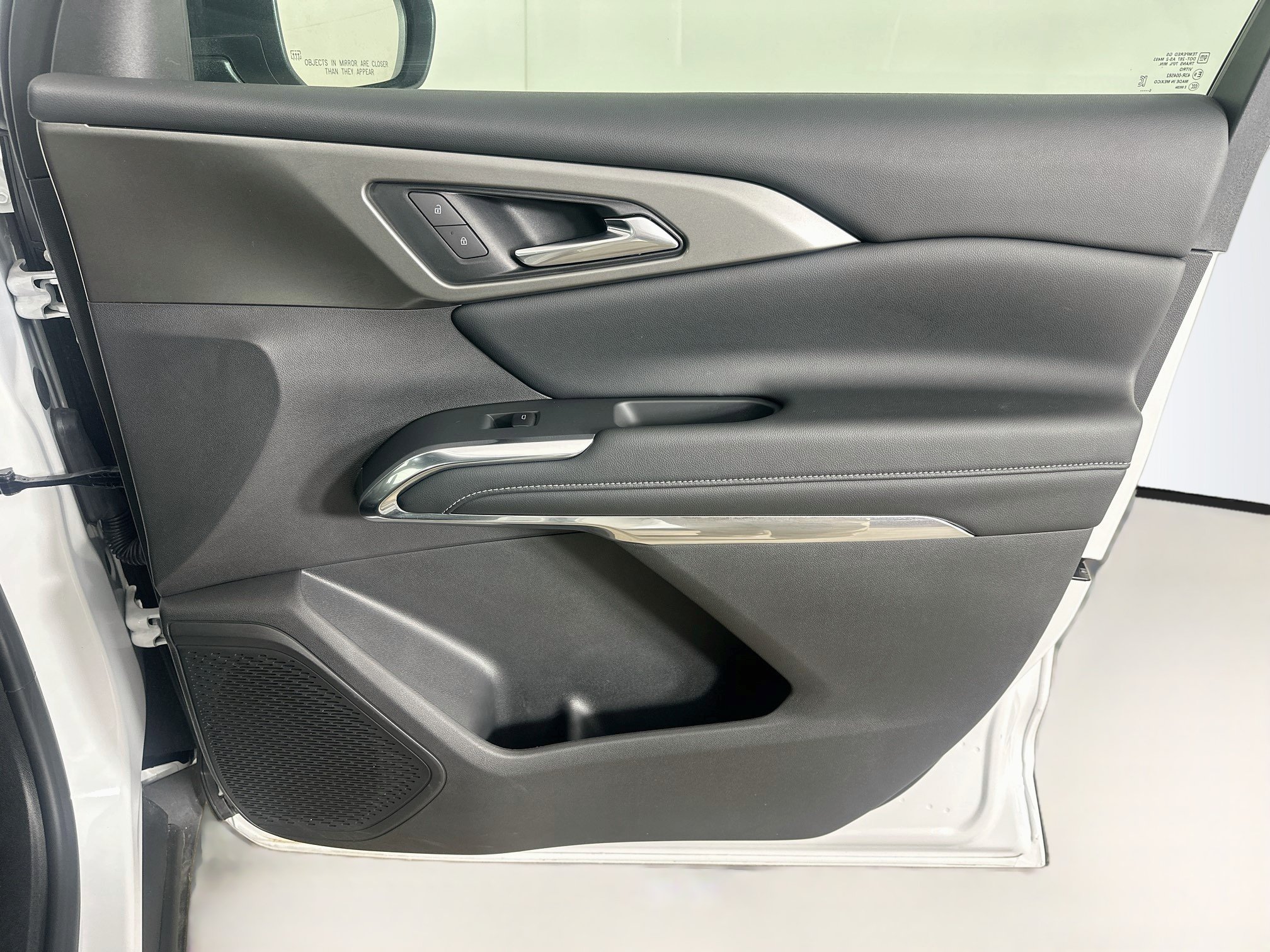 Used 2026 Chevrolet Traverse LT FWD image 34
