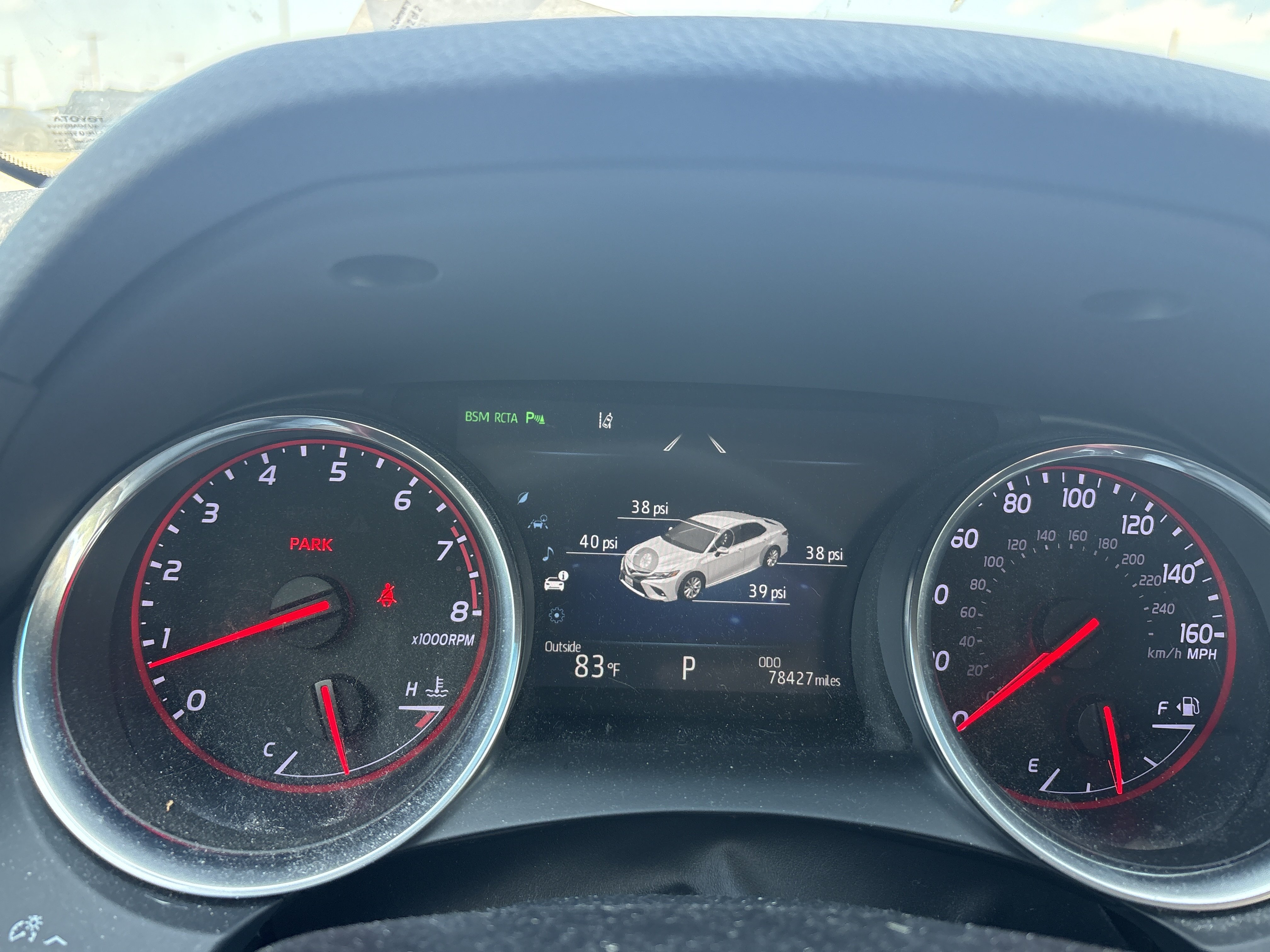 Used 2018 Toyota Camry XSE FWD image 6
